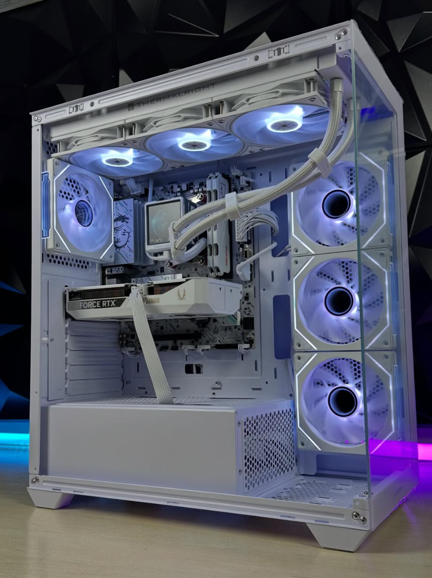 PC Gamer Gama Media - Streamer | AMD Ryzen 5 9600X / RTX 5060Ti 16GB / 1Tb Almacenamiento / Full Blanco