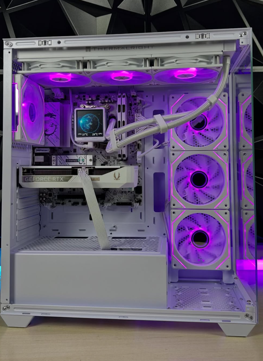 PC Gamer Gama Media - Streamer | AMD Ryzen 5 9600X / RTX 5060Ti 16GB / 1Tb Almacenamiento / Full Blanco - Imagen 3