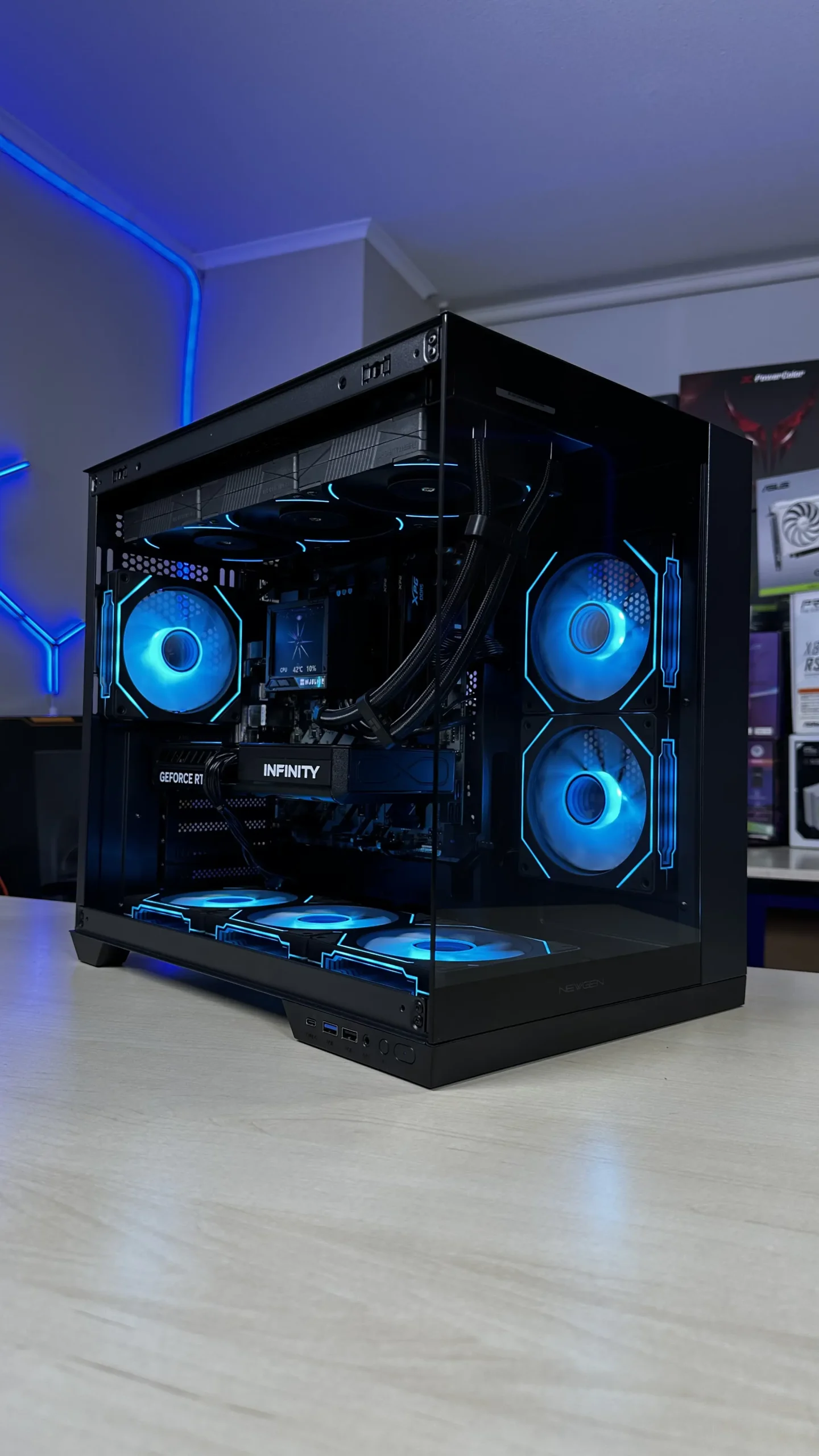 PC Gamer Gama Media - Streamer | Ryzen 7 8700F / RTX 5060 / 1Tb Almacenamiento / Cobalt XL