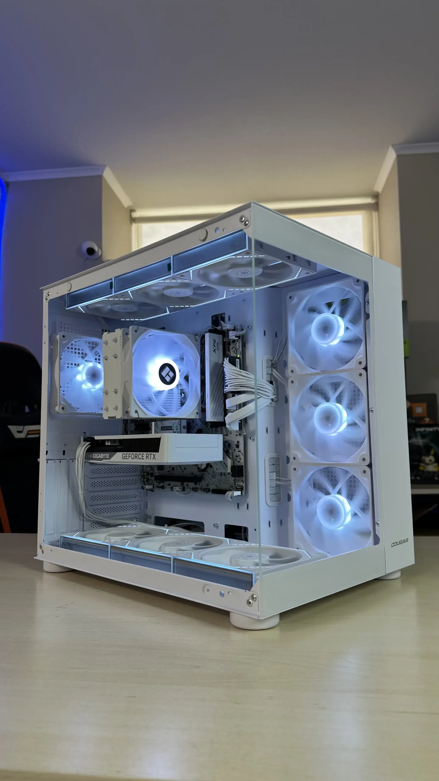 PC Gamer Gama Media - Streamer | Ryzen 5 9600X / RTX 5060Ti 16GB / 1Tb Almacenamiento / Cougar Fv150